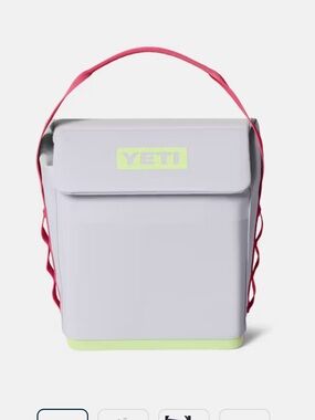 Yeti Day trip lunch Tote with pink Handle